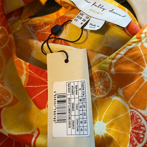 NEVER FULLY DRESSED | Citrus / Botanical | Mini Dress ๐๐๐โ๐ฉ - Picture 6 of 7